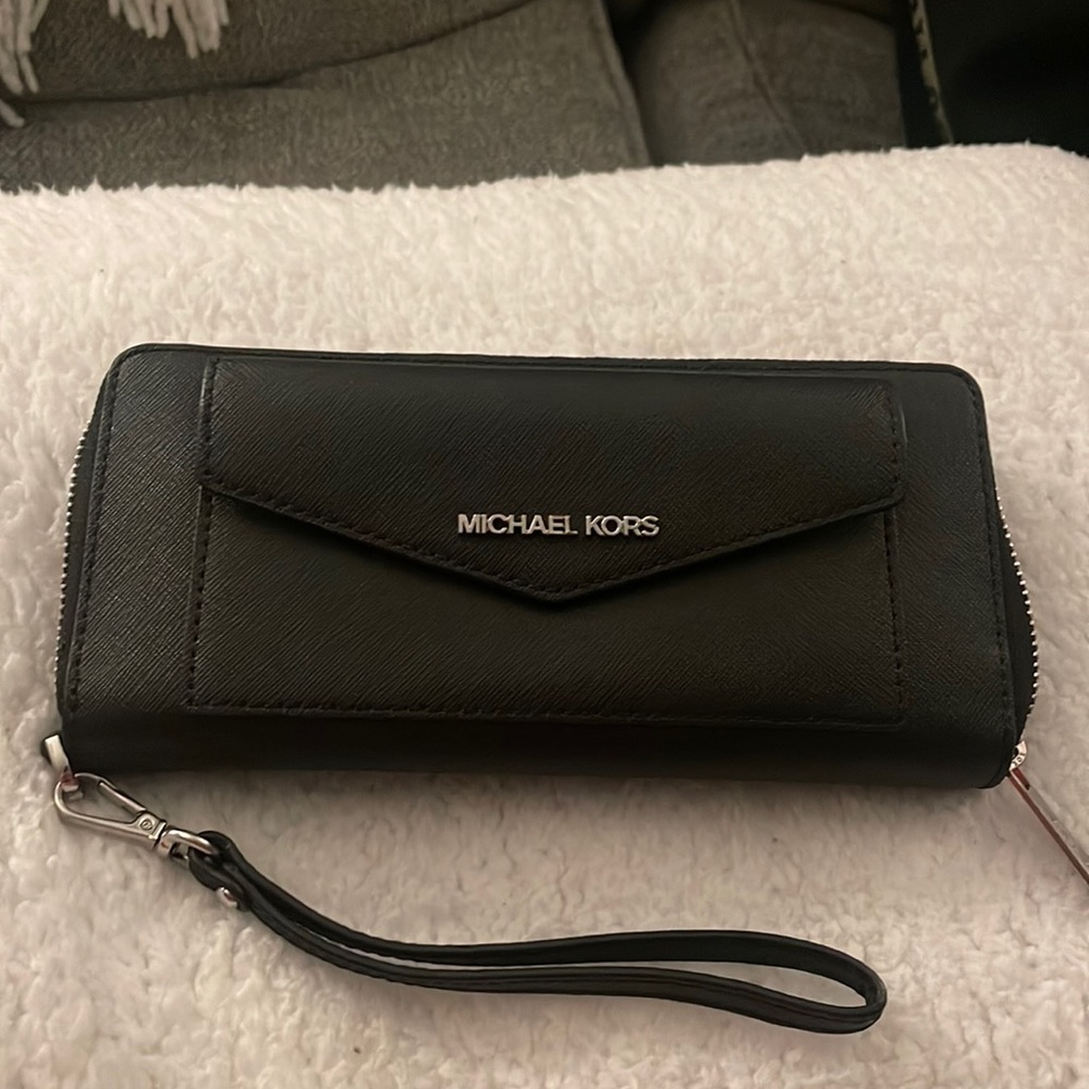 Black Michael Kors wallet